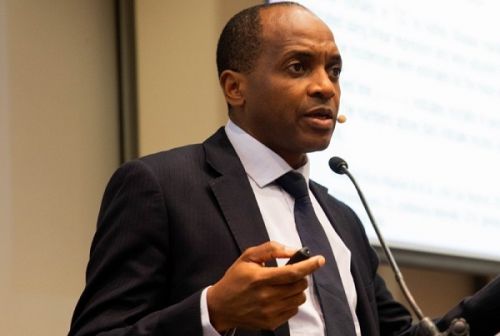 Médecine : le chercheur camerounais Eugène Sobngwi admis dans une prestigieuse école savante en Angleterre