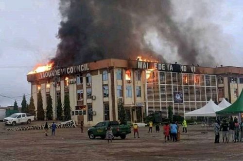 Yaounde IV: Fire breaks out at new city hall