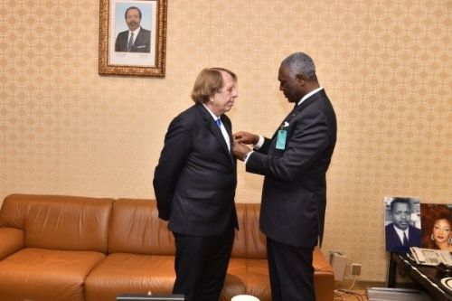 Cameroon: Former national team coach Claude Le Roy awarded knight of the Order of Merit