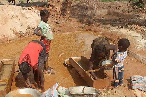 Est : les autorités en guerre contre le travail des enfants dans les mines d’or