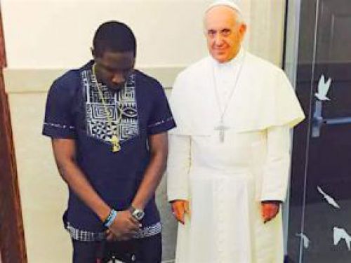 Stanley Enow got Pope Francis singing