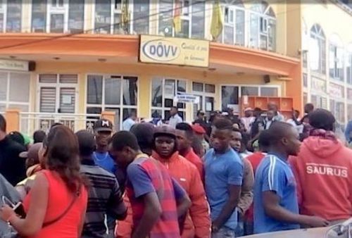 Non, le distributeur camerounais Dovv ne demande pas d’argent aux chercheurs d’emplois