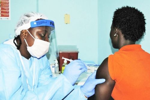 Covid-19 : la polémique éloigne l’espoir d’un vaccin pour le Cameroun