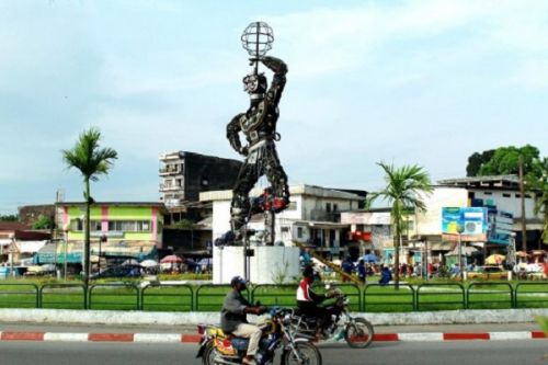 Modernisation de Douala : un partenariat en vue entre la Communauté urbaine et la SIC